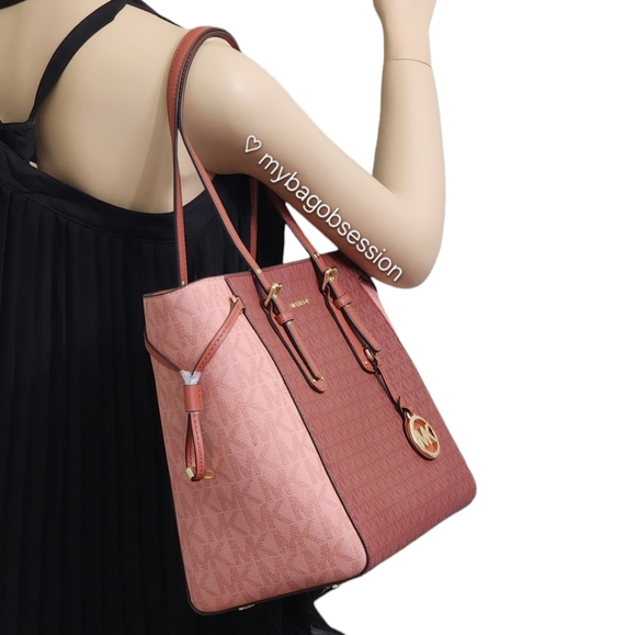 Michael Kors Voyager Logo Medium Tote Bag - Picture 2 of 8